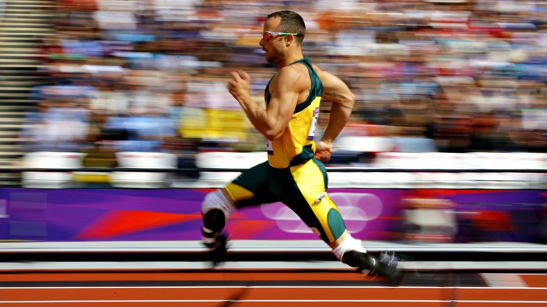 李恩：全黑队中场主宰，场上既能进攻又能防守，李恩 足球